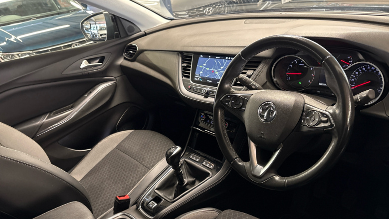 Vauxhall Grandland X 1.2 Turbo Griffin Edition 5dr Petrol Hatchback